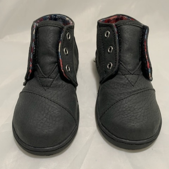 Toms Tiny Botas Sneaker - Picture 3 of 9